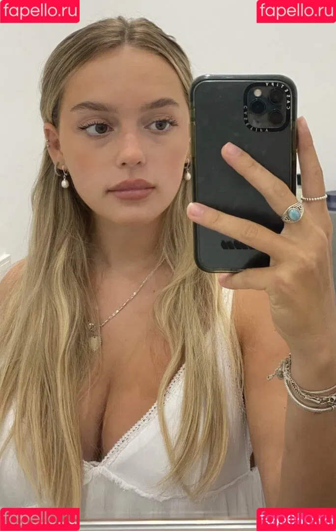 Anniisturn Onlyfans Photo Gallery 