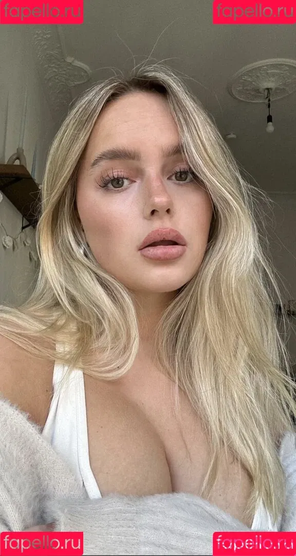 Anniisturn Onlyfans Photo Gallery 
