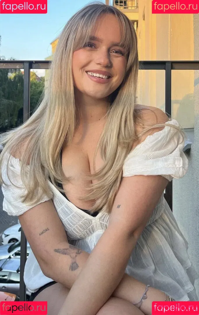 Anniisturn Onlyfans Photo Gallery 
