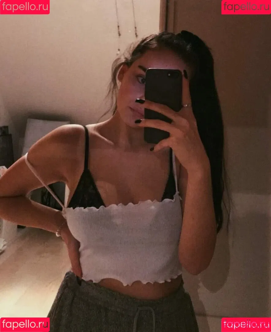 Anniisturn Onlyfans Photo Gallery 