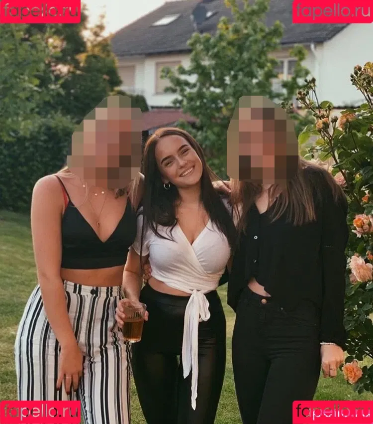 Anniisturn Onlyfans Photo Gallery 
