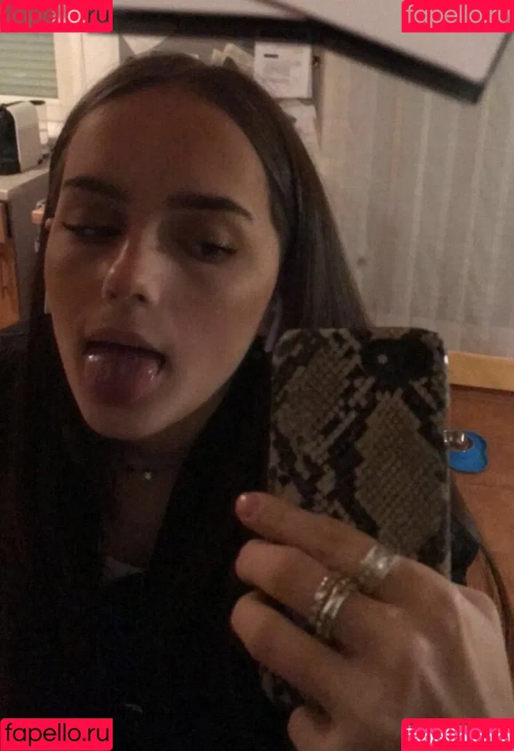 Anniisturn Onlyfans Photo Gallery 
