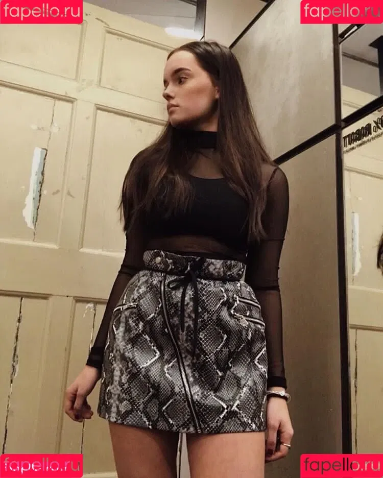 Anniisturn Onlyfans Photo Gallery 