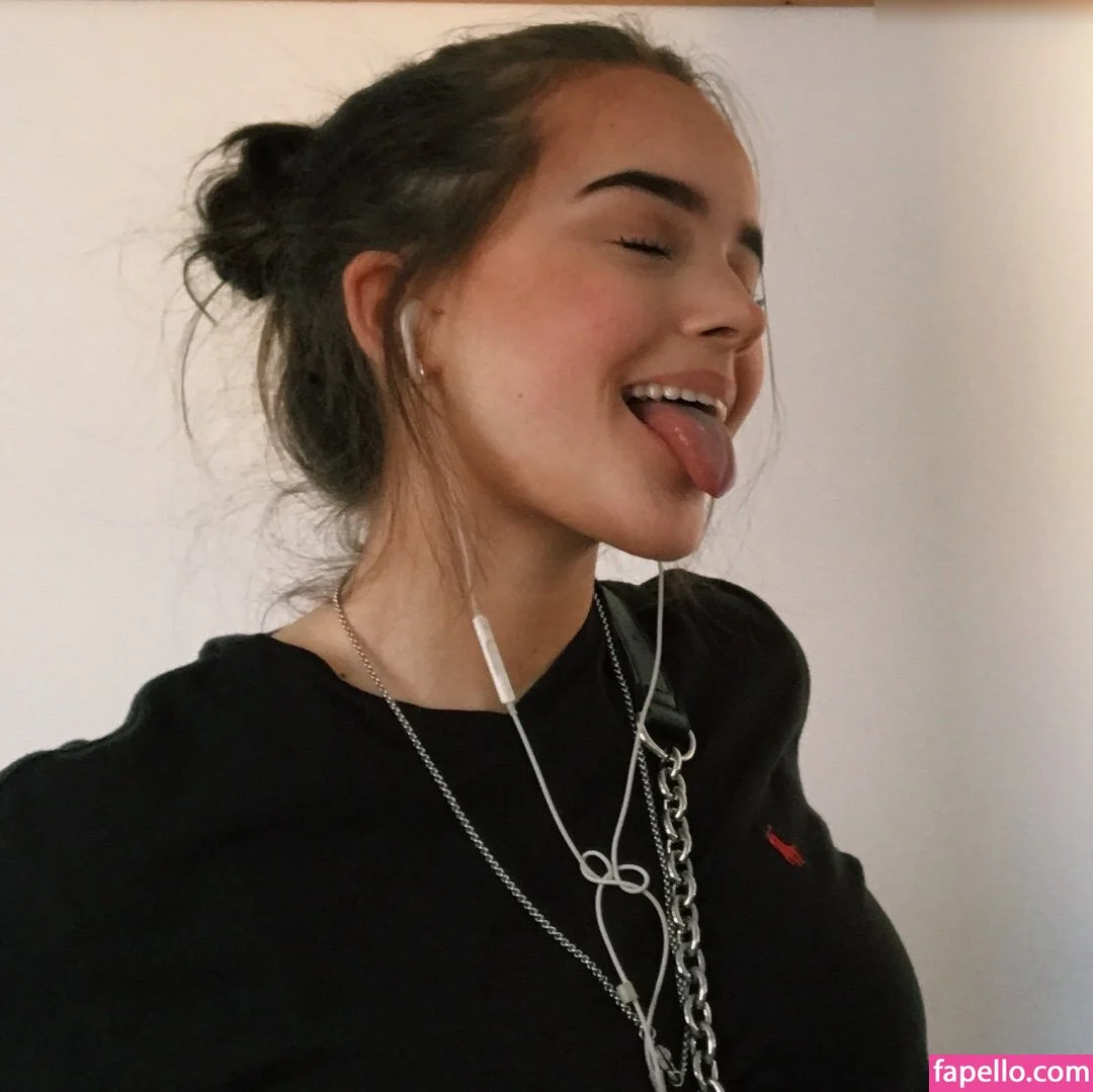 Anniisturn Nude Onlyfans Photo 23