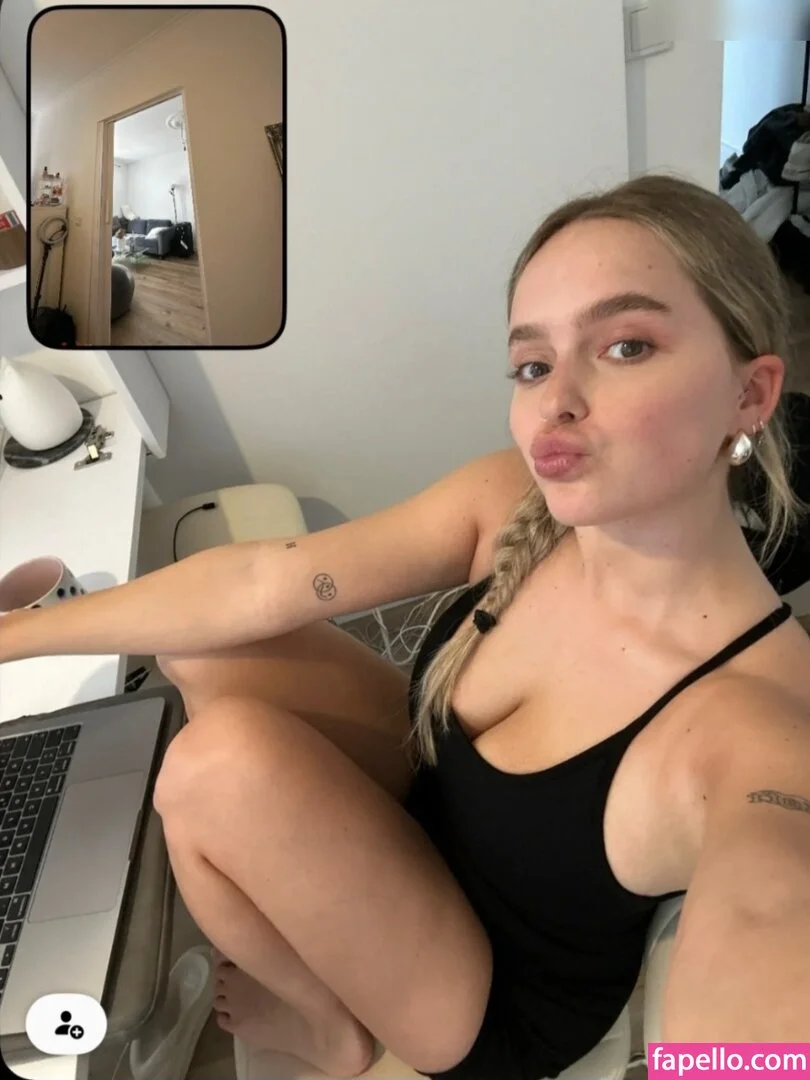 Anniisturn Nude Onlyfans Photo 18