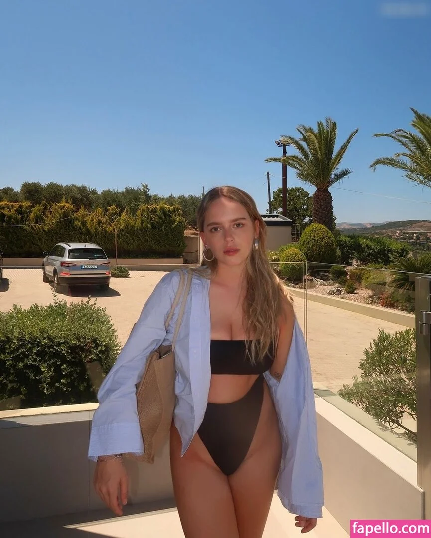 Anniisturn Nude Onlyfans Photo 17