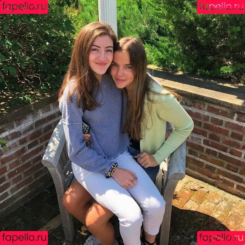 Lola Dubrul Onlyfans Photo Gallery 