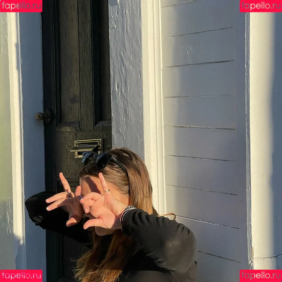 Lola Dubrul Onlyfans Photo Gallery 