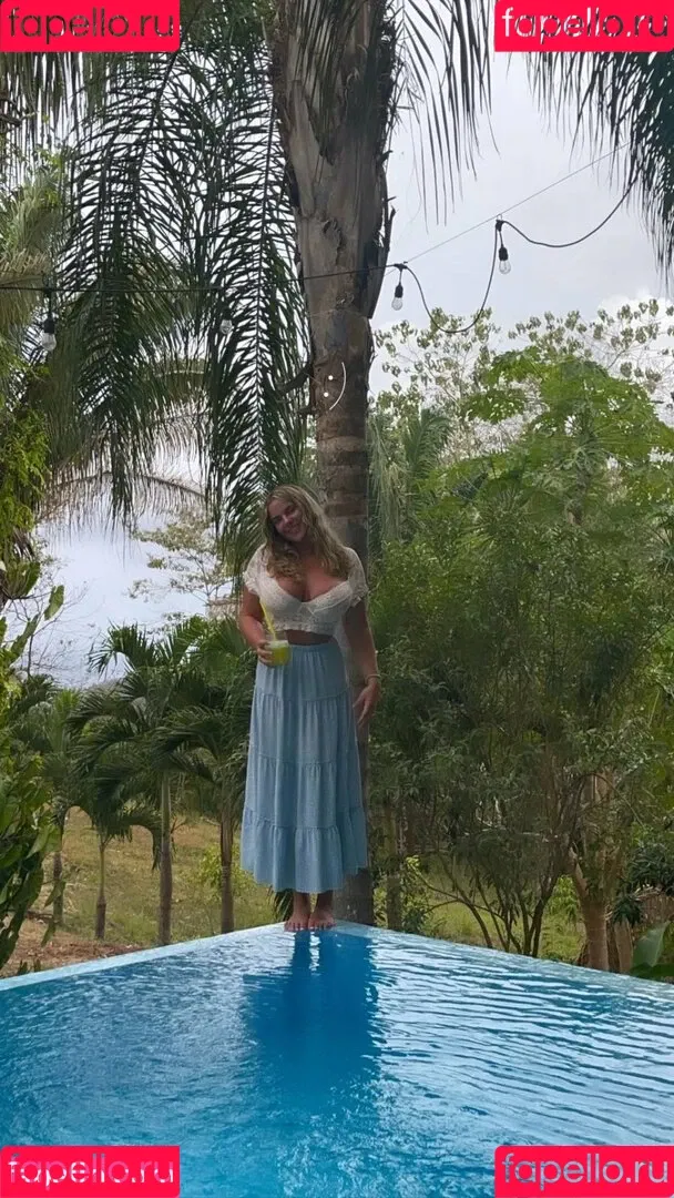 Lola Dubrul Onlyfans Photo Gallery 
