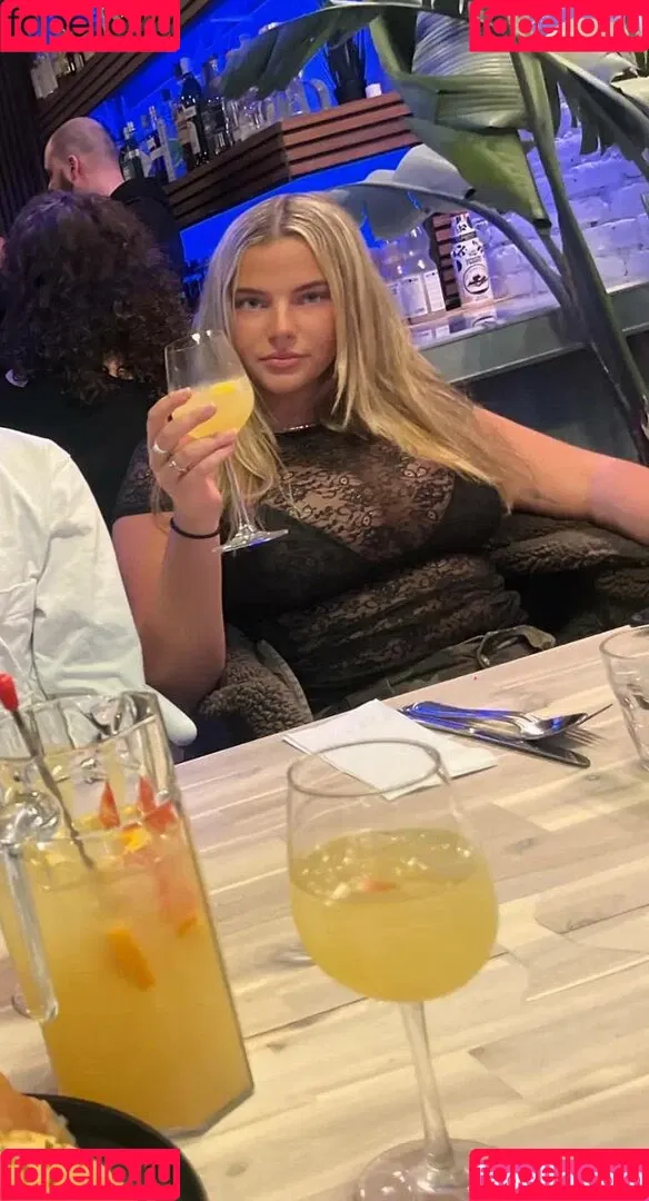 Lola Dubrul Onlyfans Photo Gallery 
