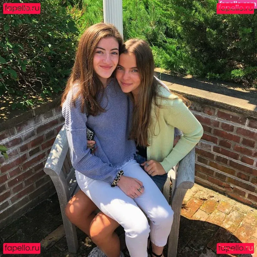 Lola Dubrul Onlyfans Photo Gallery 