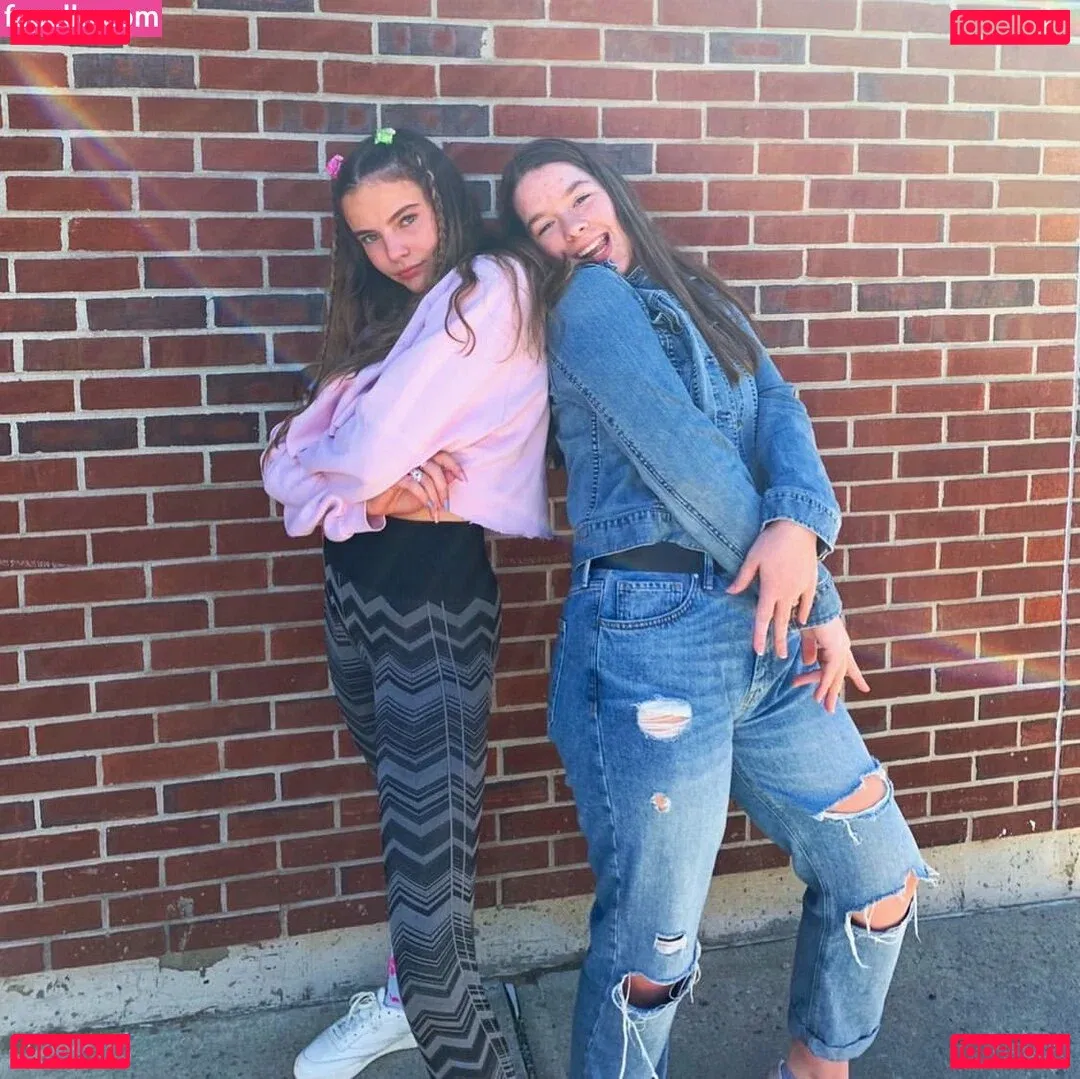 Lola Dubrul Onlyfans Photo Gallery 