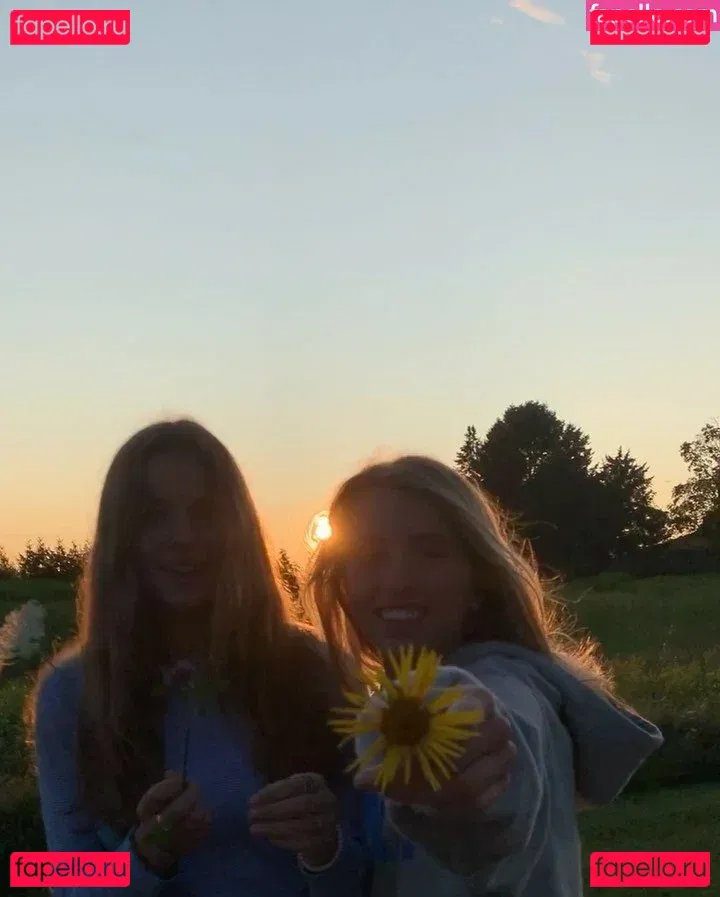 Lola Dubrul Onlyfans Photo Gallery 