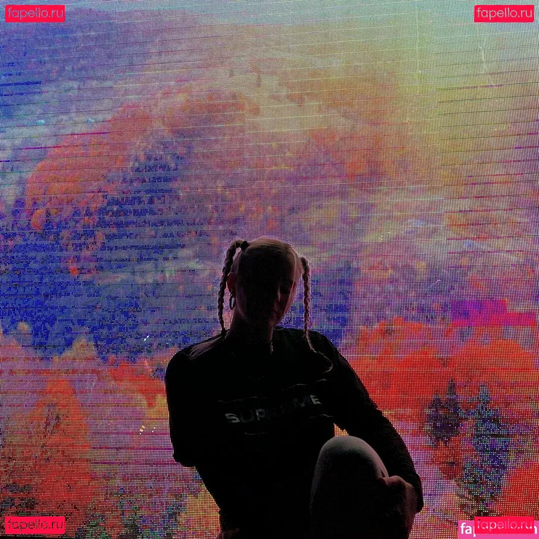 Lola Dubrul Onlyfans Photo Gallery 