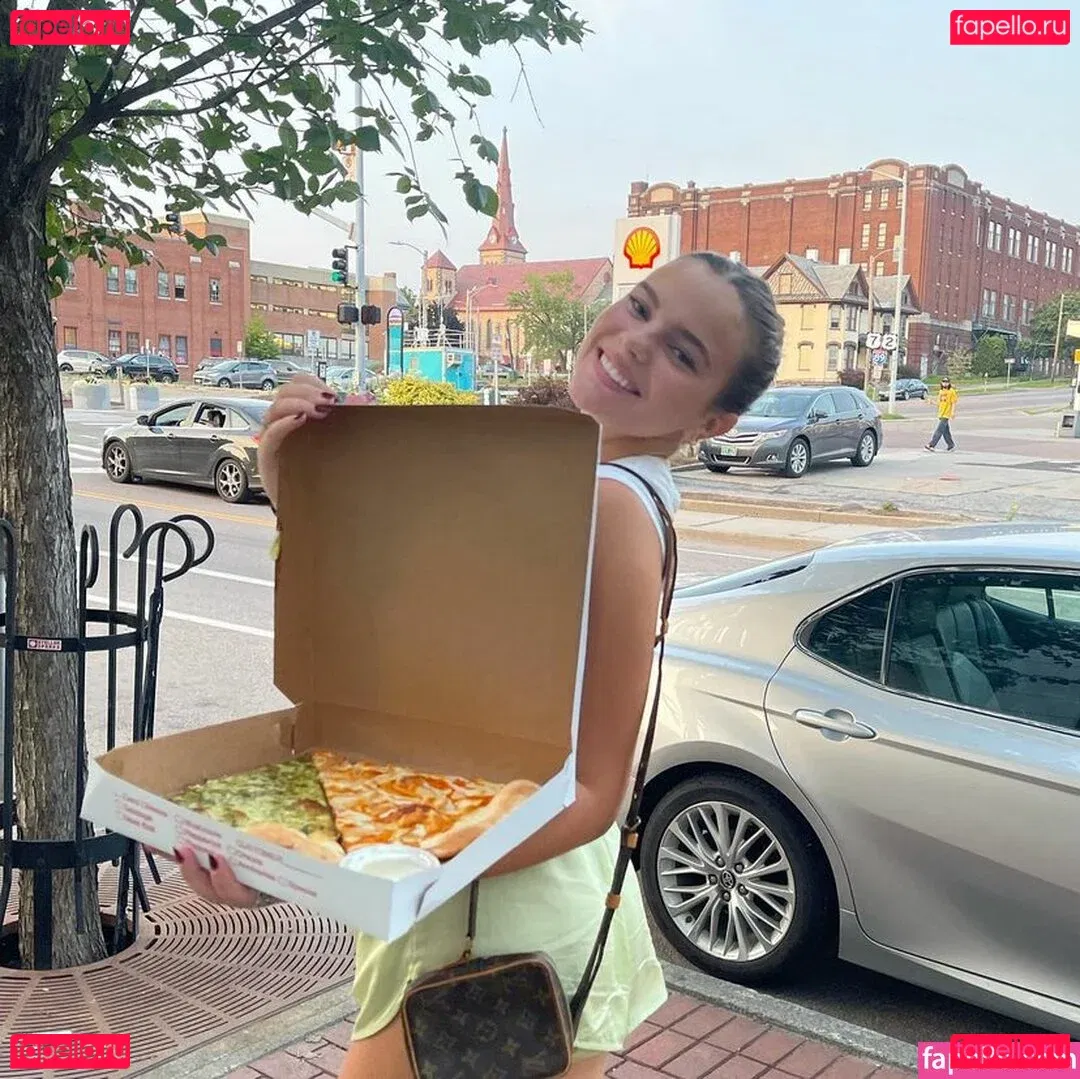 Lola Dubrul Onlyfans Photo Gallery 