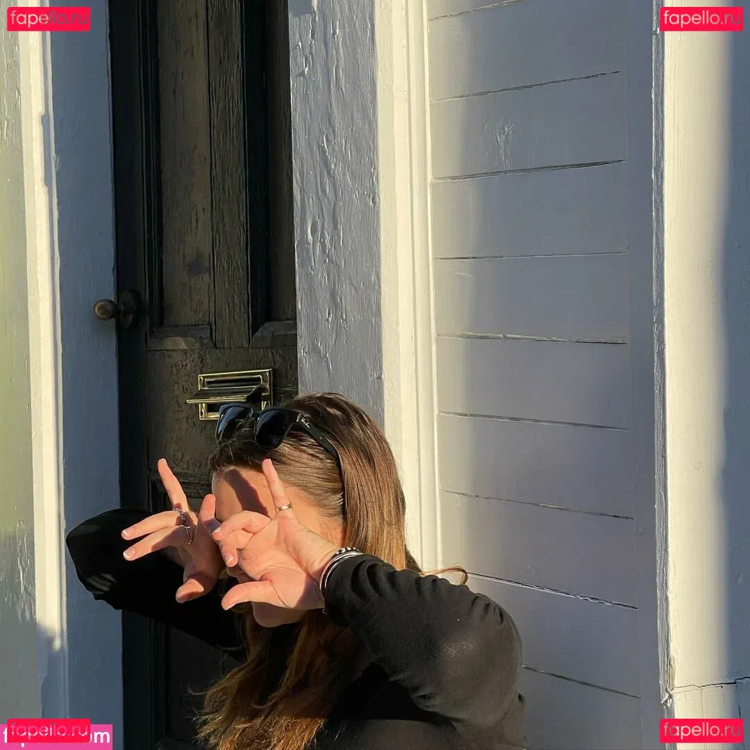 Lola Dubrul Onlyfans Photo Gallery 