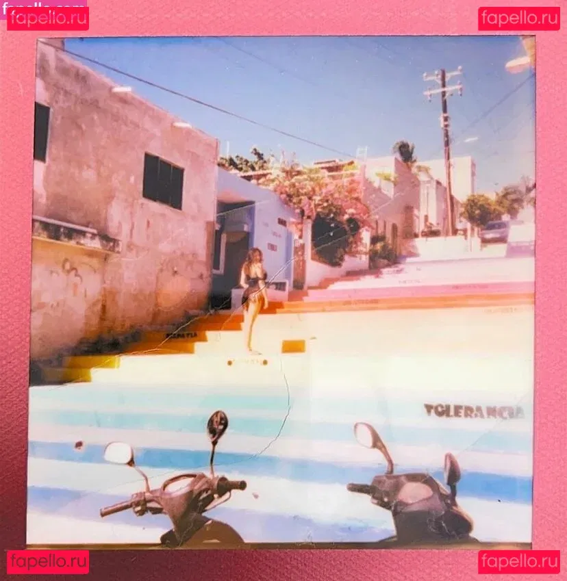 Lola Dubrul Onlyfans Photo Gallery 