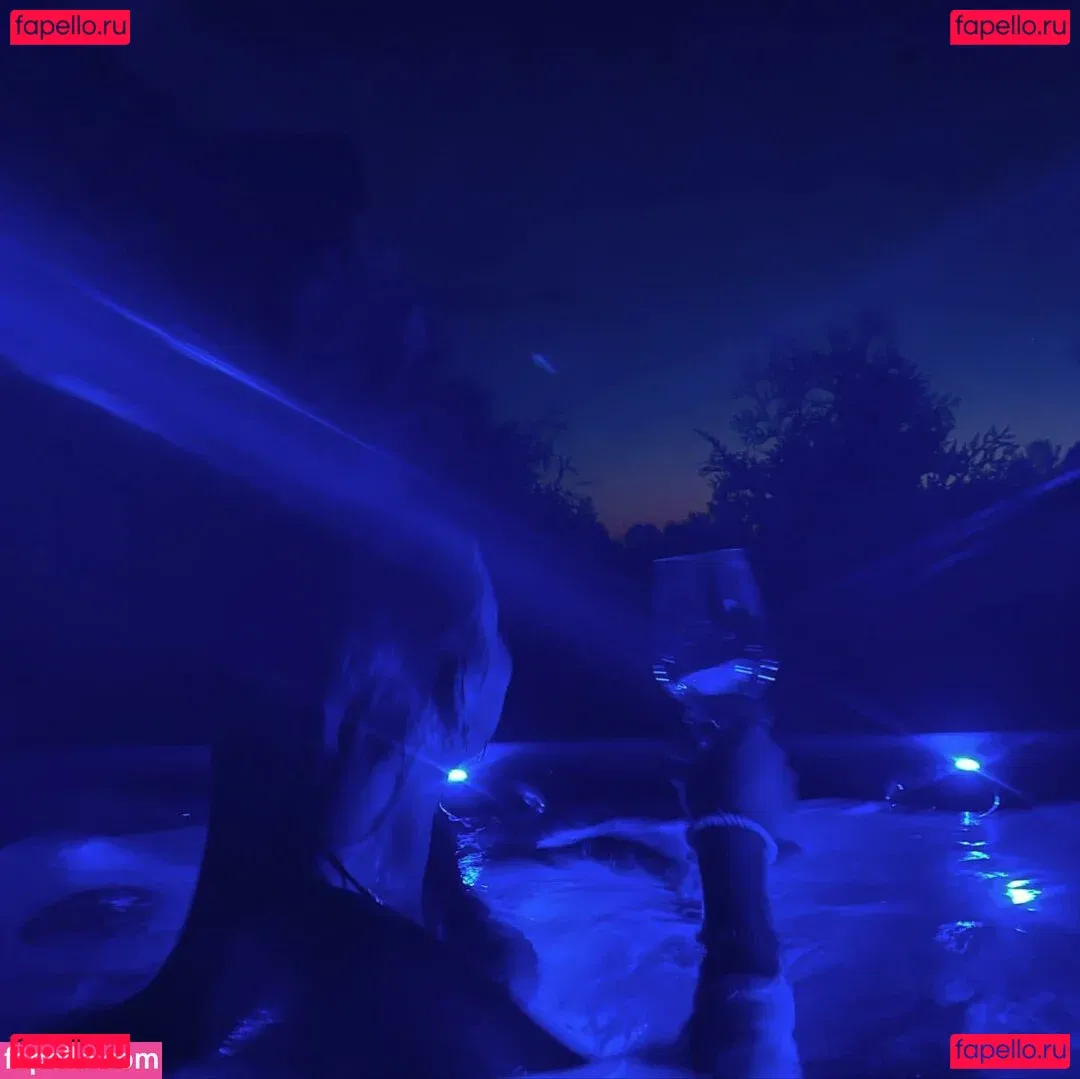 Lola Dubrul Onlyfans Photo Gallery 