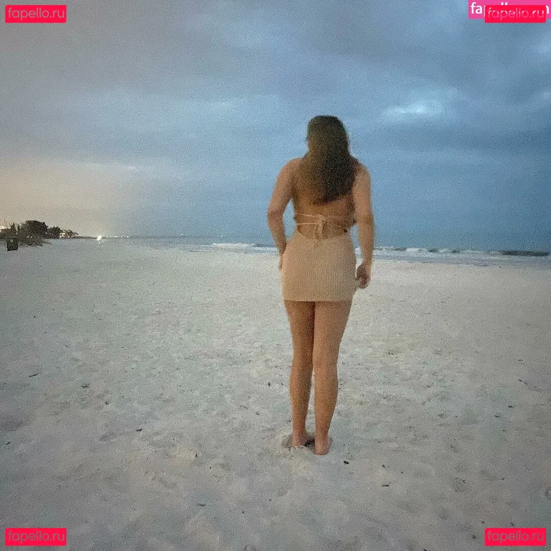 Lola Dubrul Onlyfans Photo Gallery 