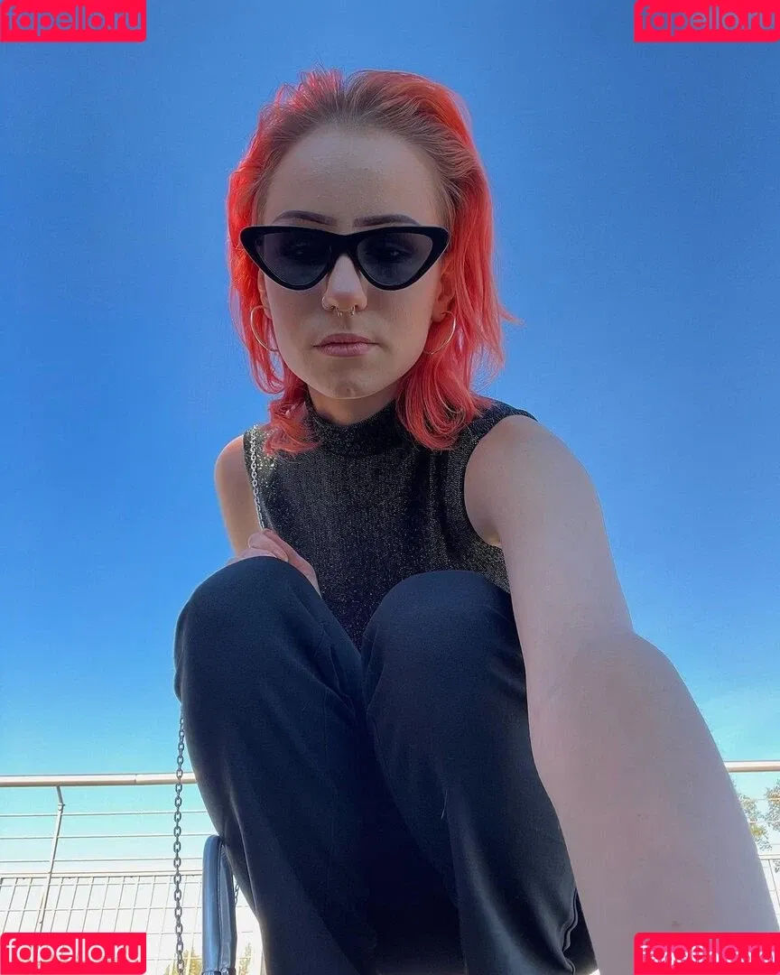 xhxllgirl Onlyfans Photo Gallery 