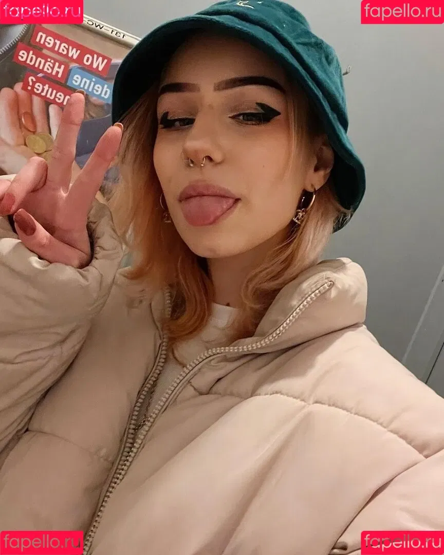 xhxllgirl Onlyfans Photo Gallery 
