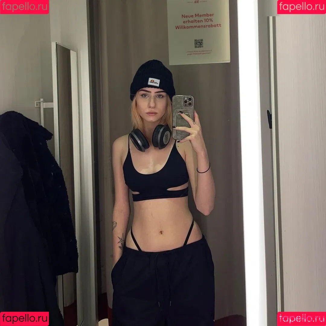 xhxllgirl Onlyfans Photo Gallery 