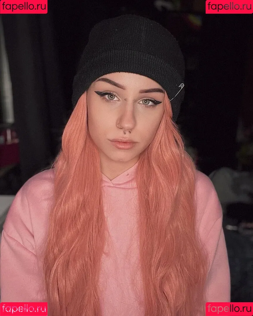 xhxllgirl Onlyfans Photo Gallery 