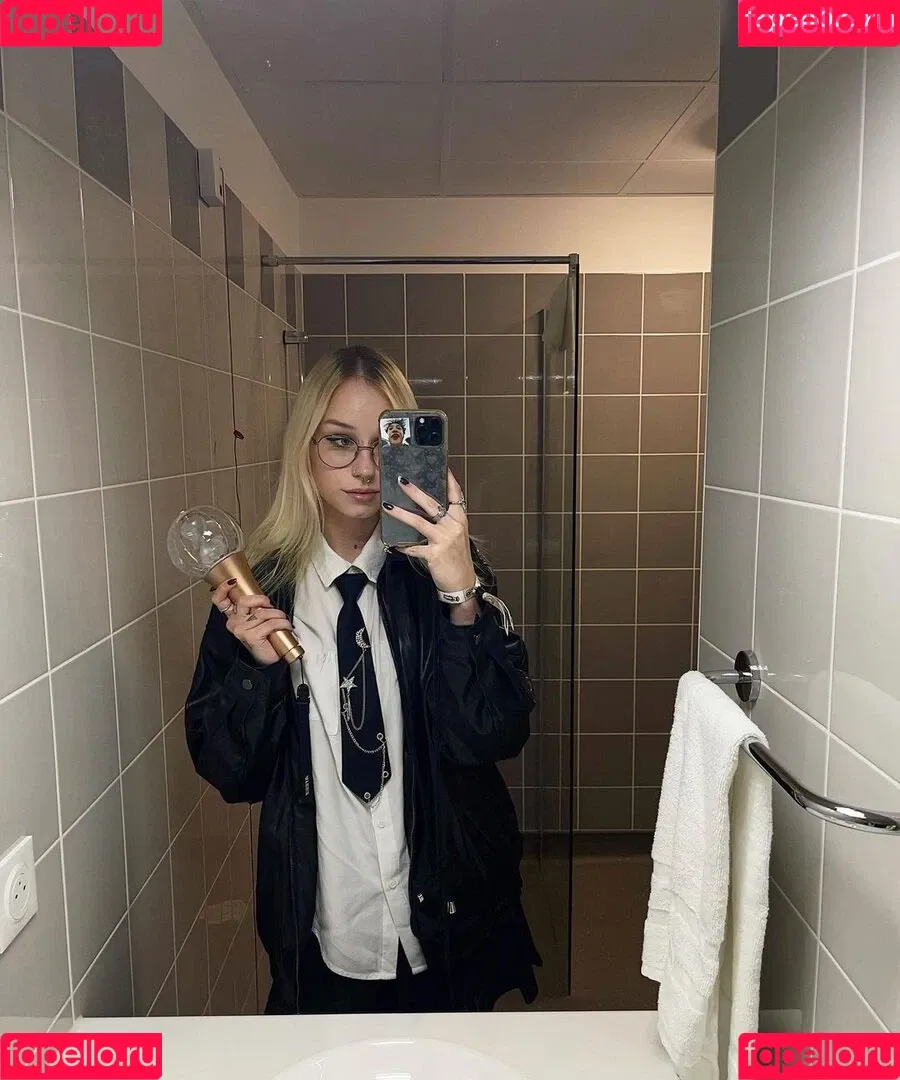 xhxllgirl Onlyfans Photo Gallery 