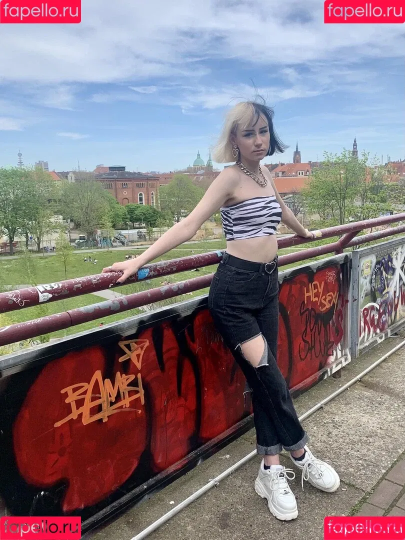 xhxllgirl Onlyfans Photo Gallery 