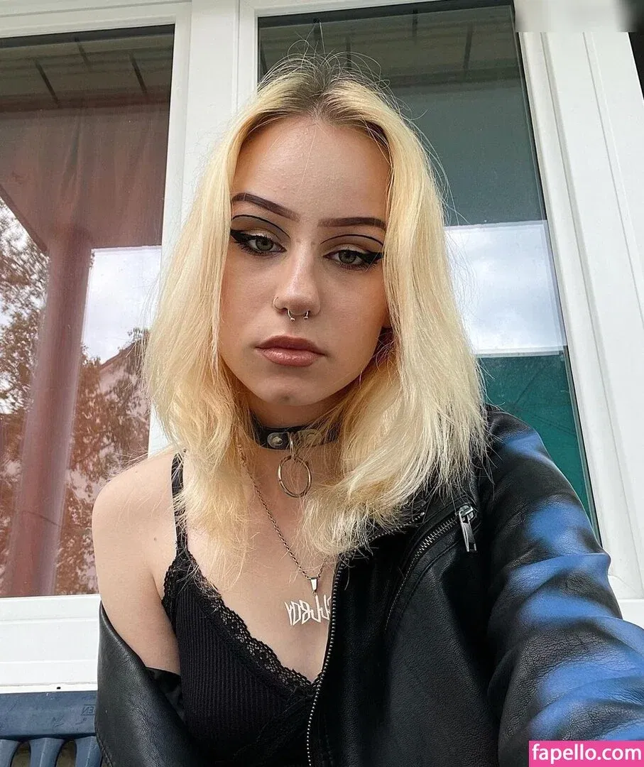 xhxllgirl Onlyfans Photo Gallery 