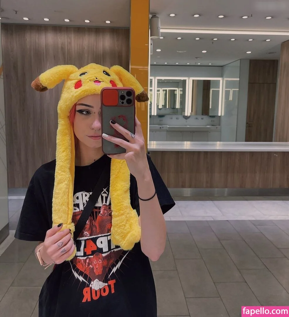 xhxllgirl Onlyfans Photo Gallery 