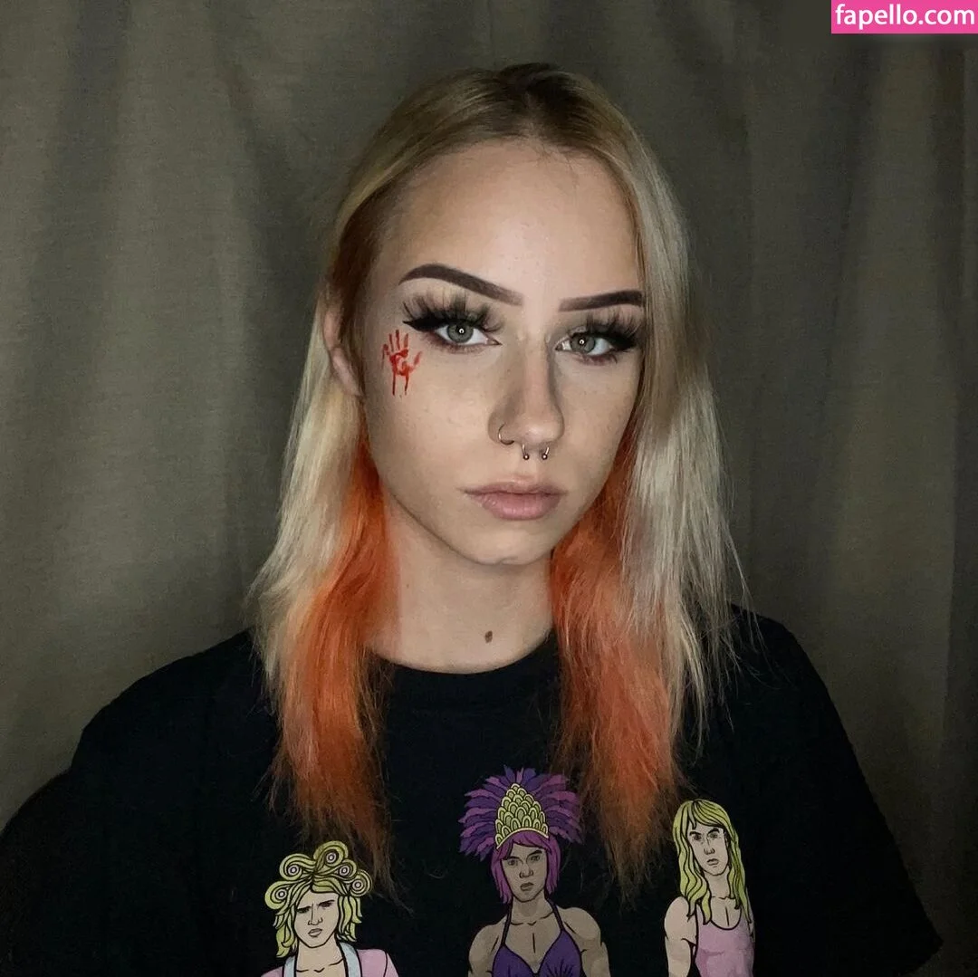 xhxllgirl Onlyfans Photo Gallery 