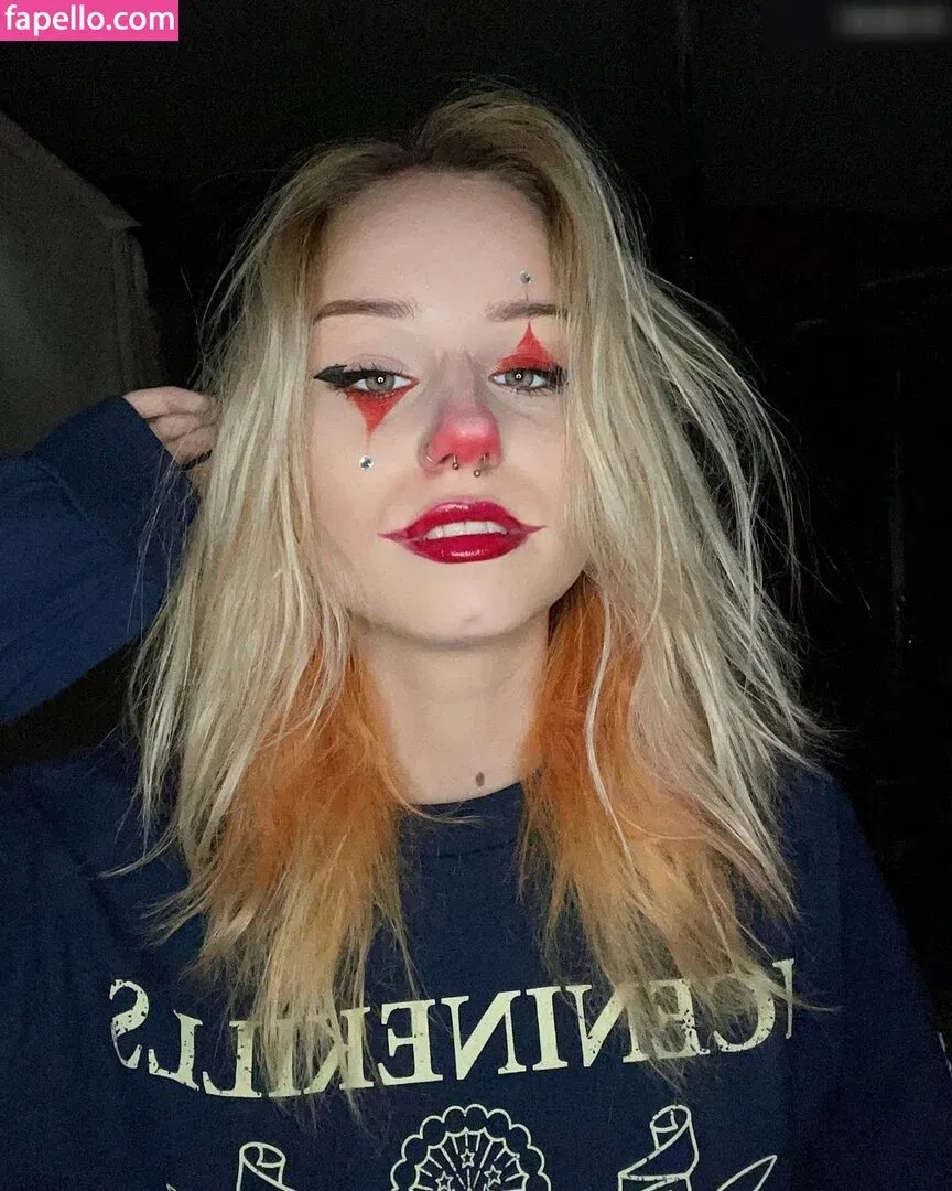 xhxllgirl Onlyfans Photo Gallery 