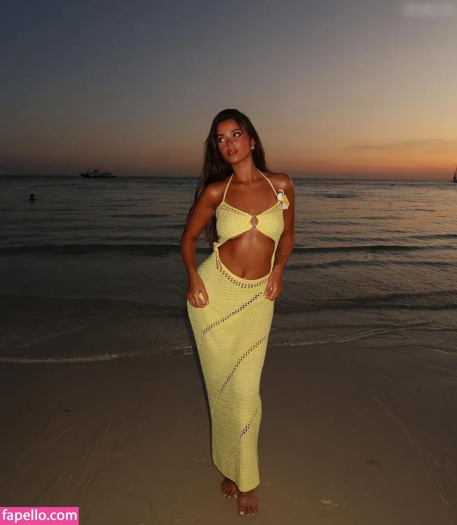 saraxrh Onlyfans Photo Gallery 