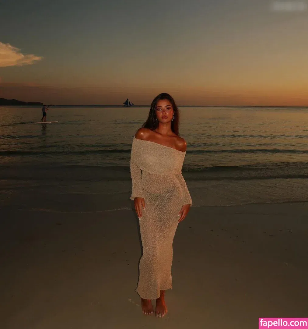 saraxrh Onlyfans Photo Gallery 