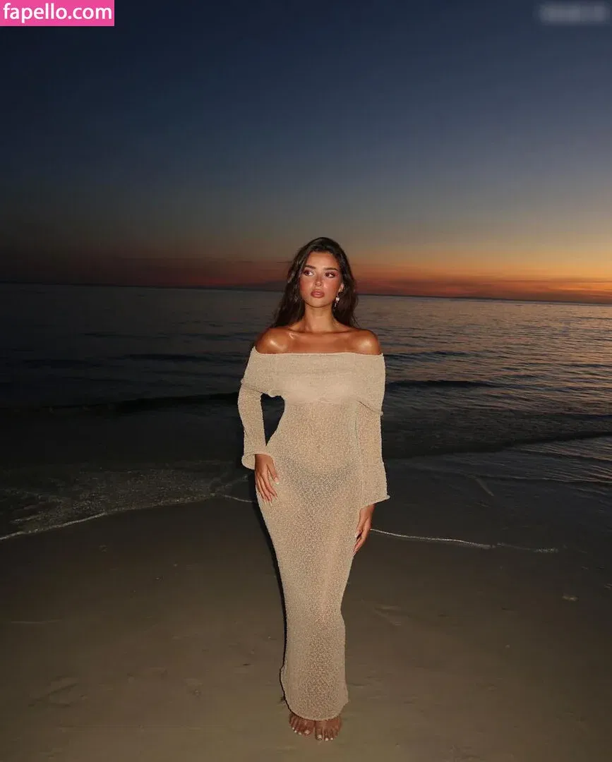 saraxrh Onlyfans Photo Gallery 