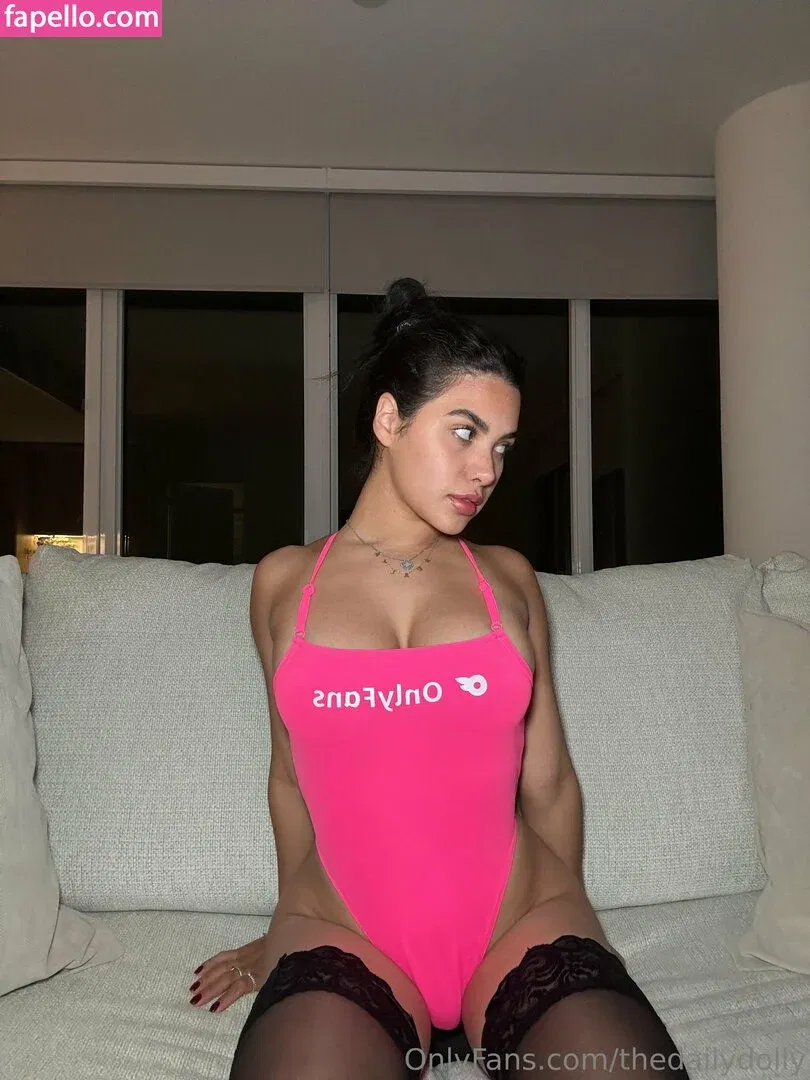 thedailydolly Onlyfans Photo Gallery 