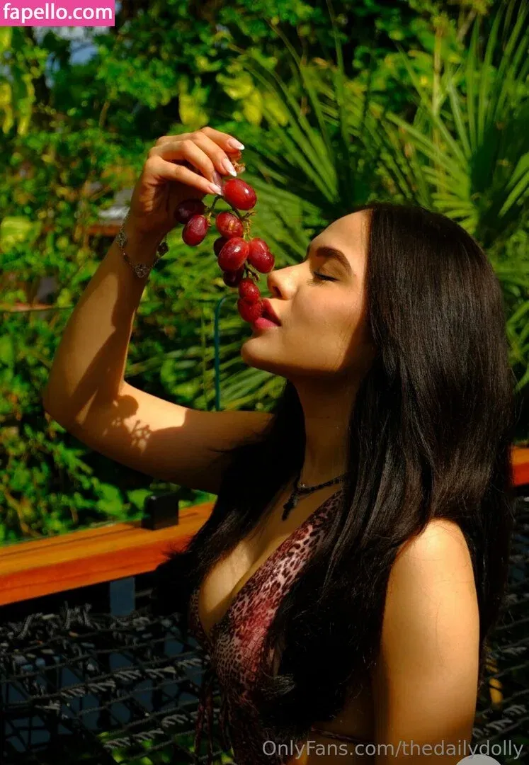 thedailydolly Onlyfans Photo Gallery 