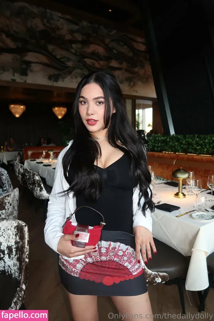 thedailydolly Onlyfans Photo Gallery 