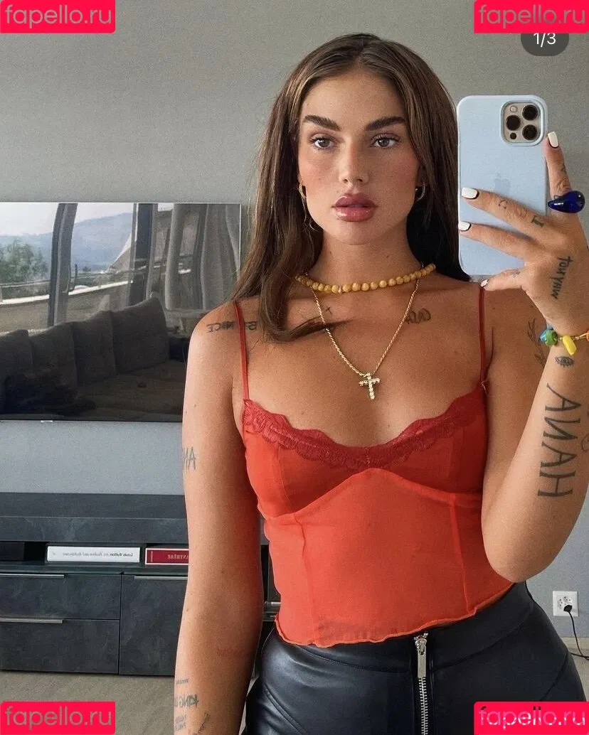 Loredana Zefi Onlyfans Photo Gallery 