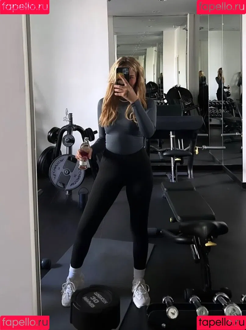 Loredana Zefi Onlyfans Photo Gallery 