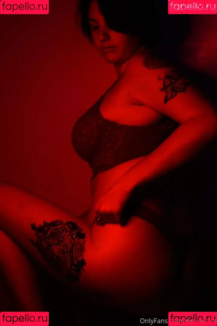 danalegzzz Onlyfans Photo Gallery 