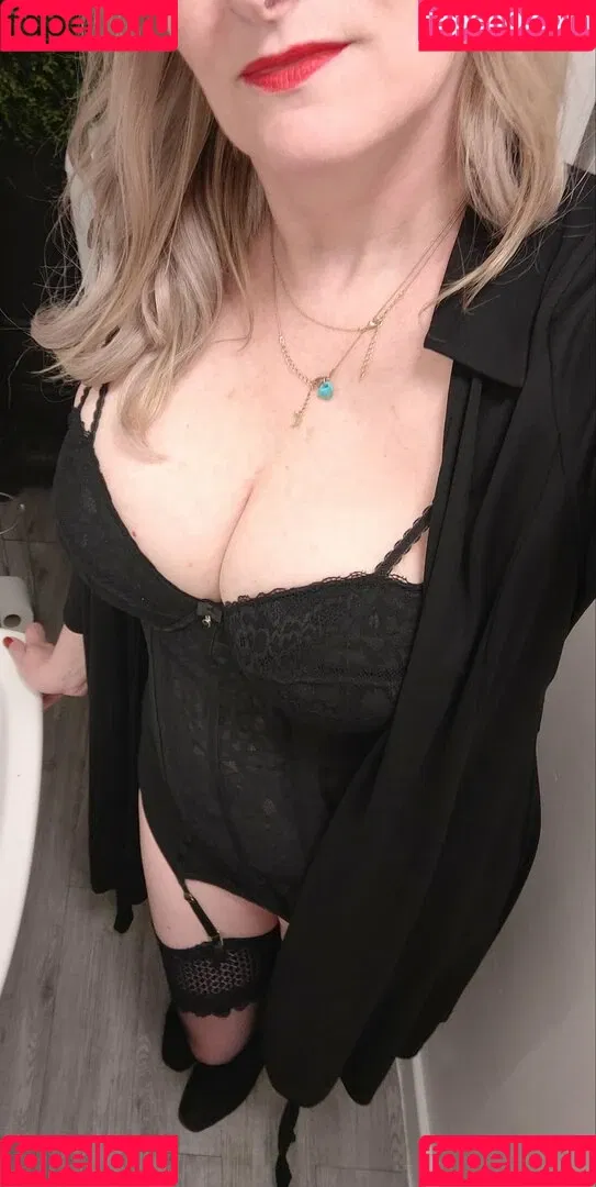 KittyKat1970s Onlyfans Photo Gallery 