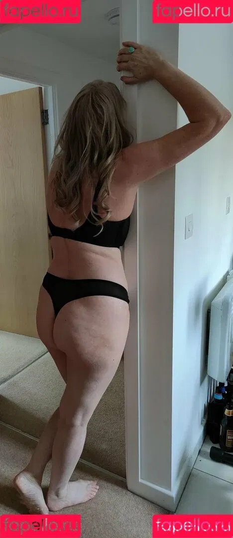 KittyKat1970s Onlyfans Photo Gallery 