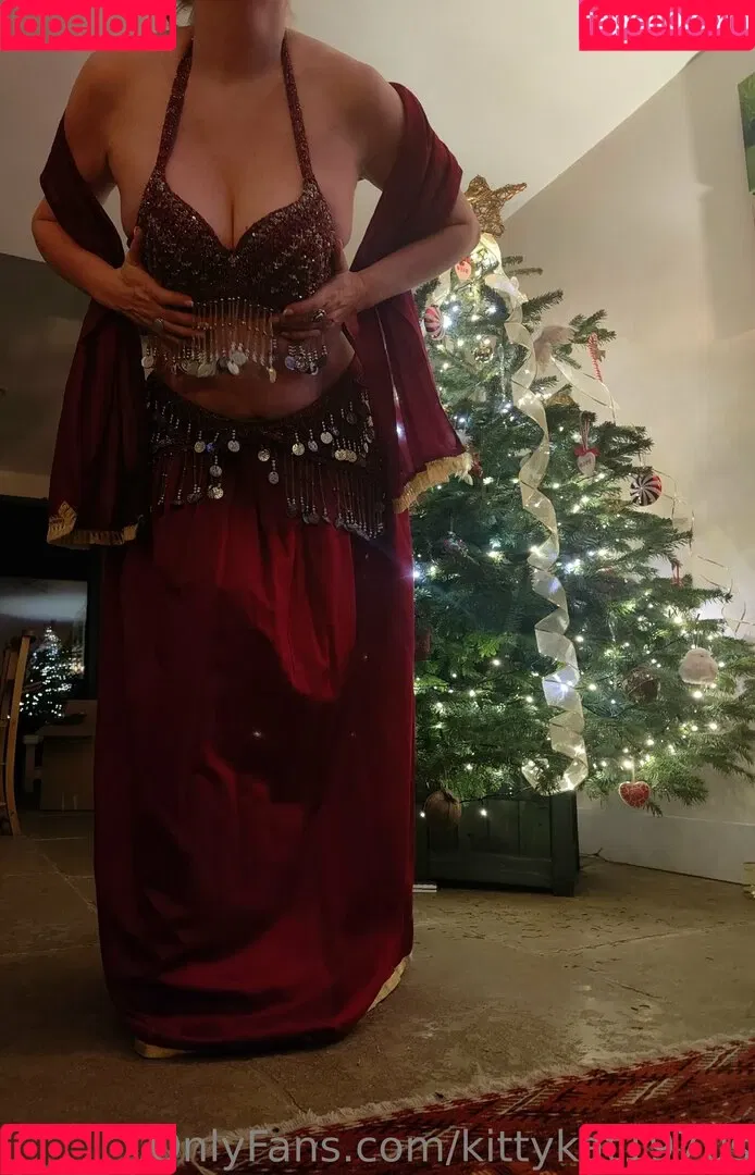 KittyKat1970s Onlyfans Photo Gallery 