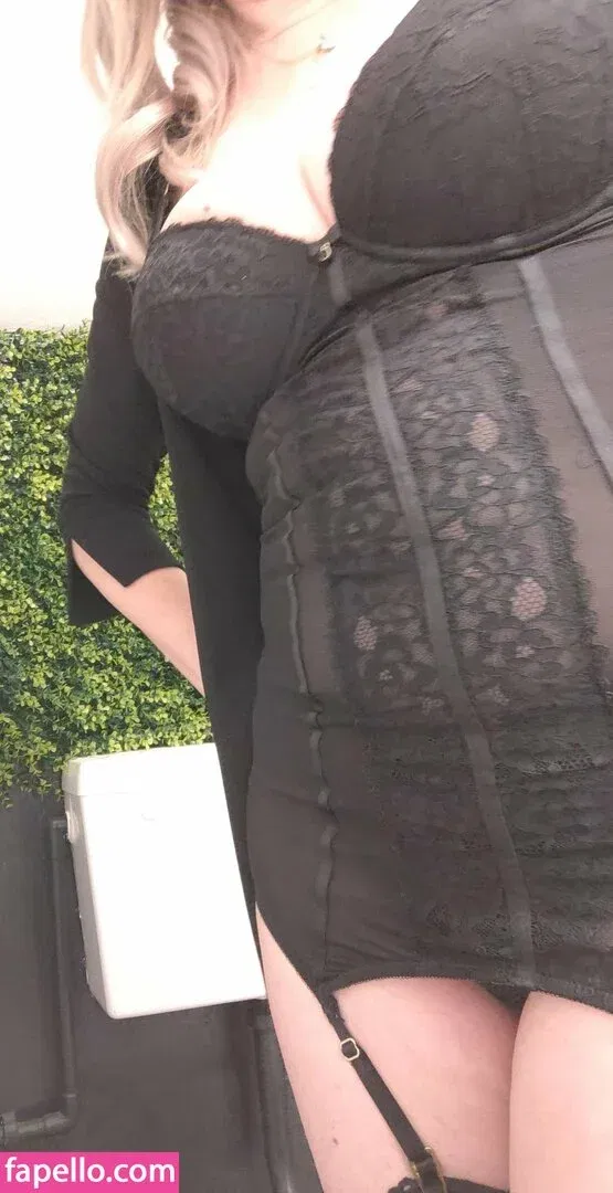 KittyKat1970s Onlyfans Photo Gallery 