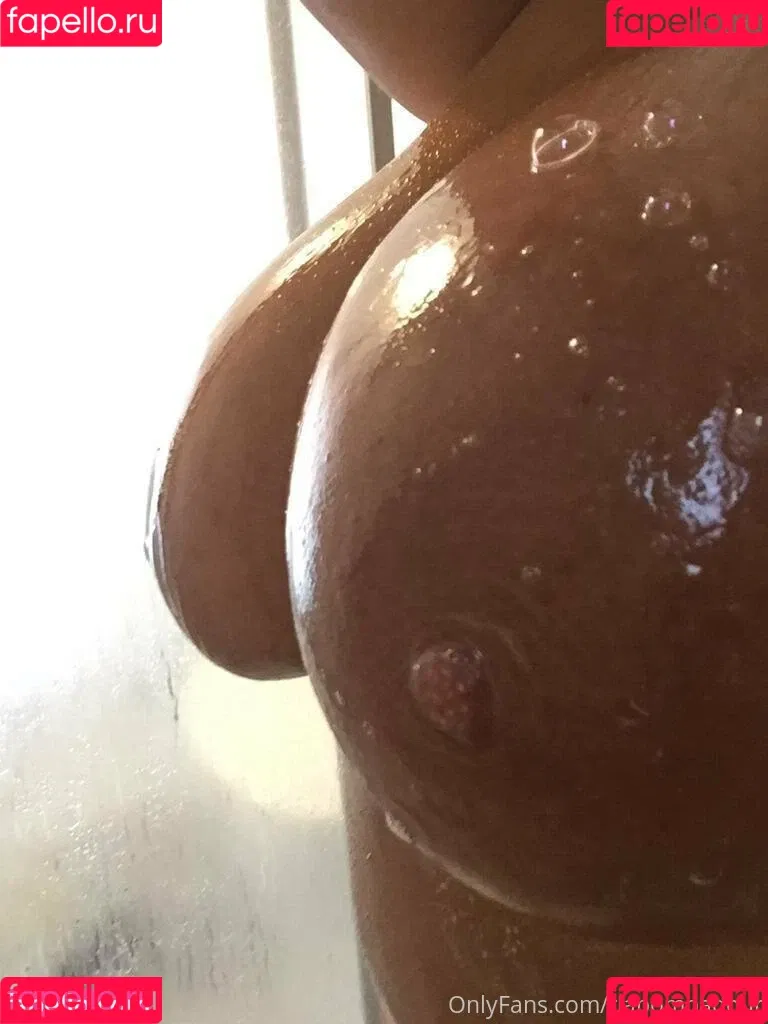 Ria Pompadour Onlyfans Photo Gallery 