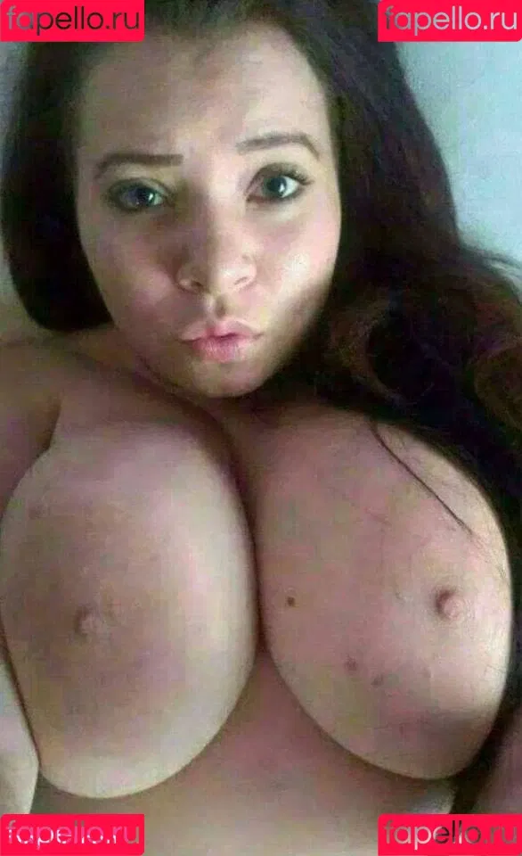 Ria Pompadour Onlyfans Photo Gallery 