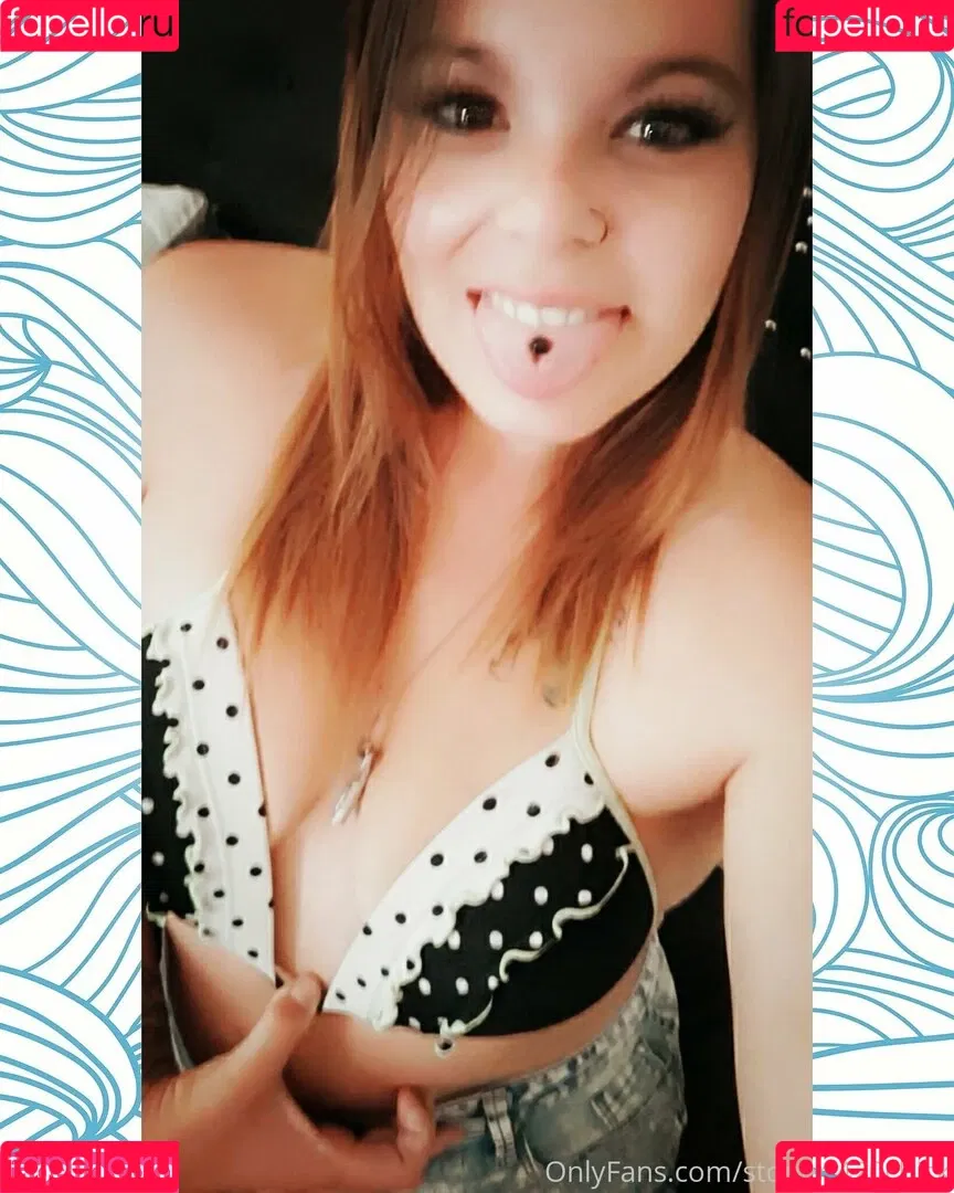 stoner.420chick Onlyfans Photo Gallery 