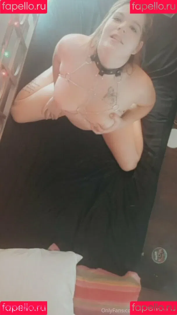 stoner.420chick Onlyfans Photo Gallery 